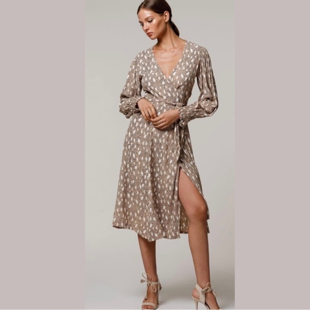 Beachgold Mae Wrap Viscose Midi Dress‎ Size M Ecru